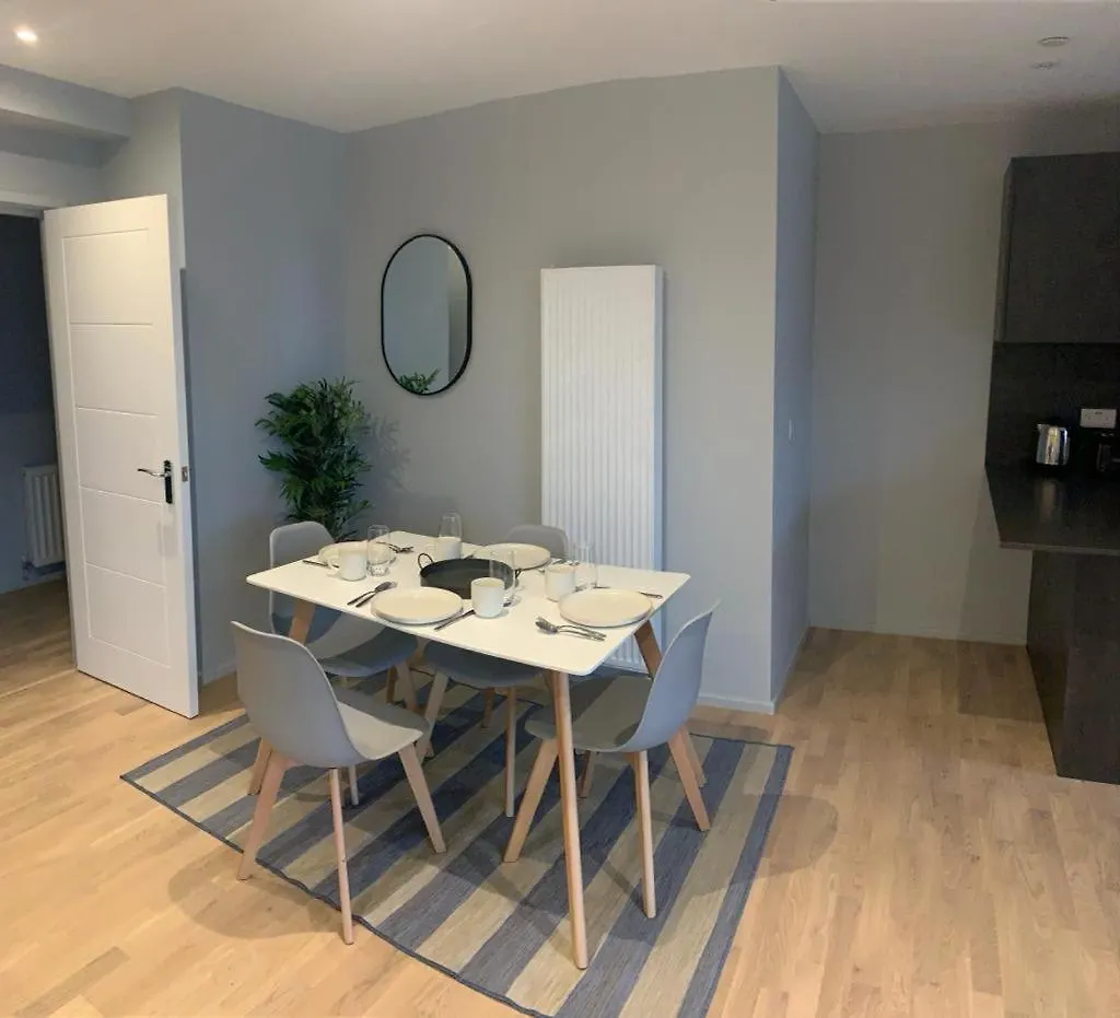 Victoria Park Two-Bedroom Apartments By Novarooms London