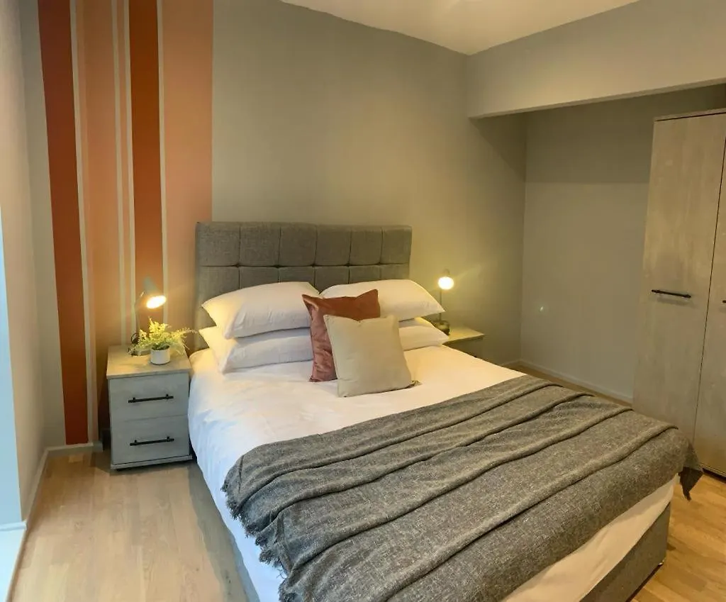 Victoria Park Two-Bedroom Apartments By Novarooms ロンドン 0*,  イギリス